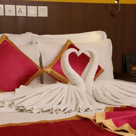 Vivin Luxury Suites Thiruvananthapuram Exterior foto