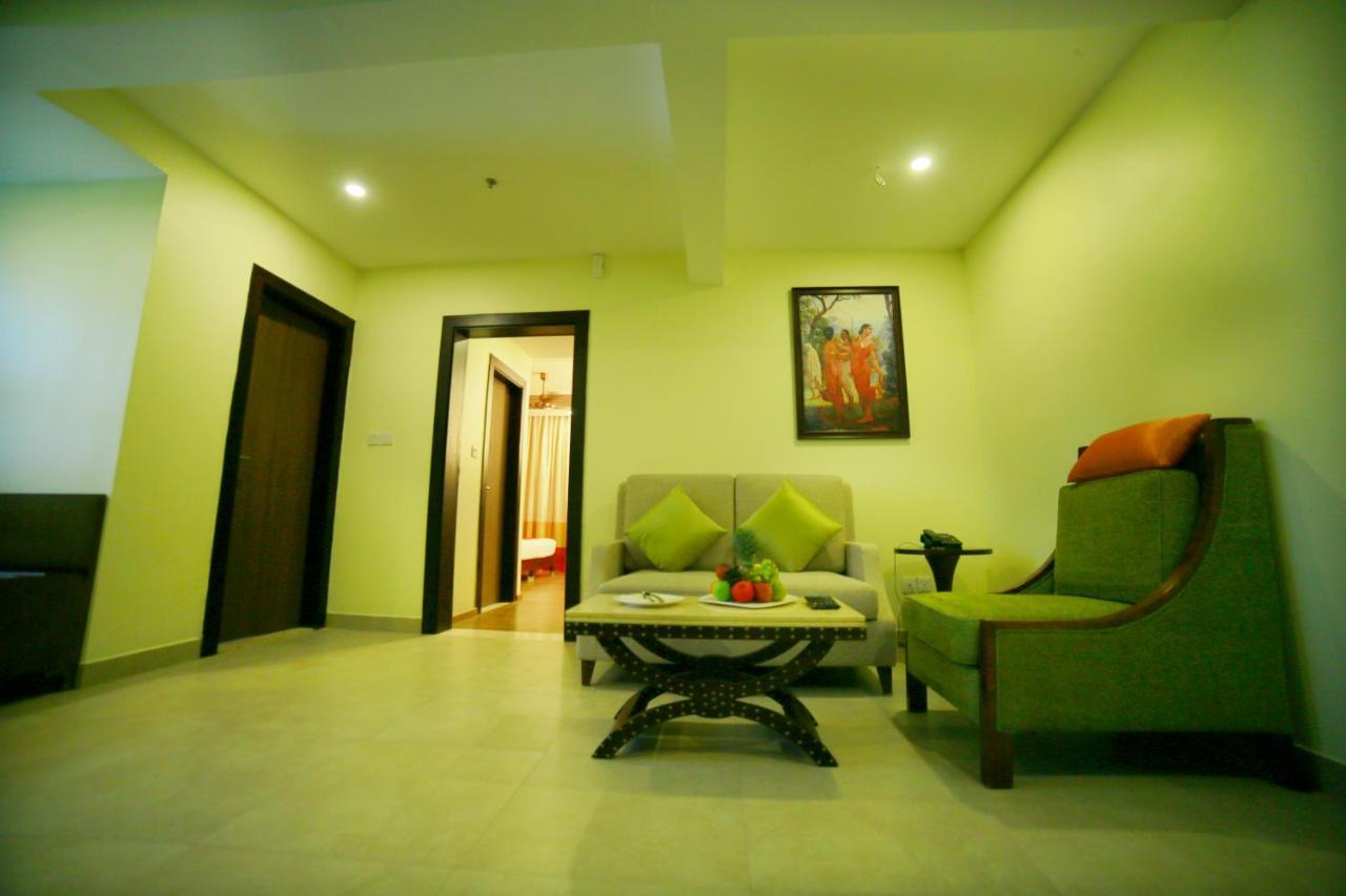 Vivin Luxury Suites Thiruvananthapuram Exterior foto